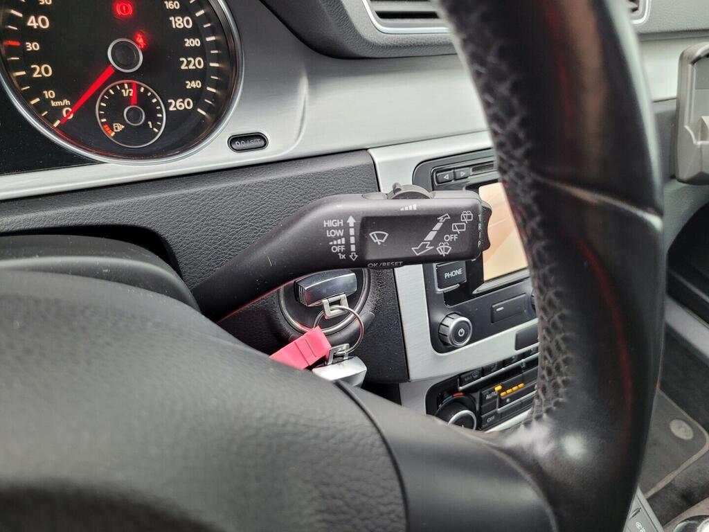 OV190V10569_24.webp_PASSAT VARIANT Highline 2.0 TDI 103 kW manuál