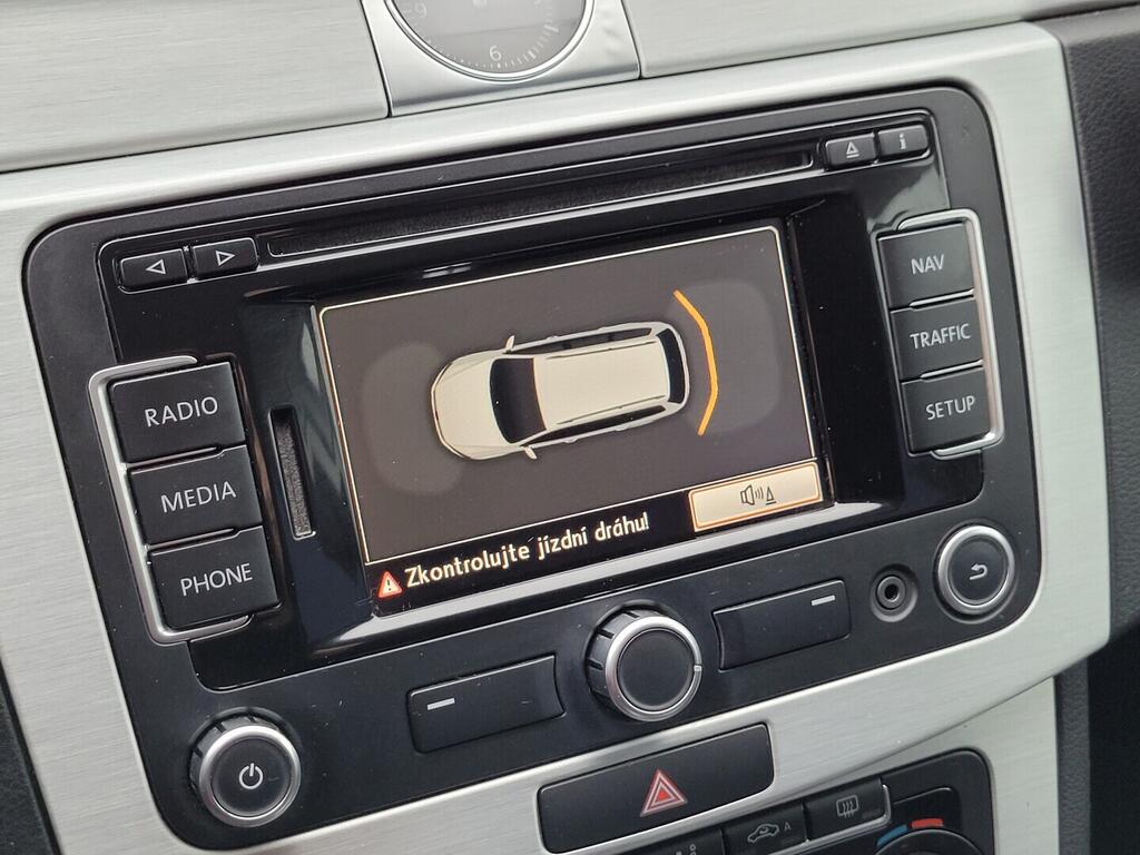 OV190V10569_29.webp_PASSAT VARIANT Highline 2.0 TDI 103 kW manuál