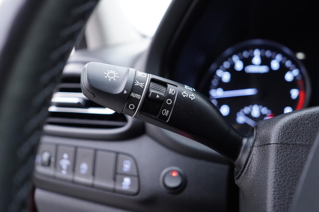 OV190V10572_23.webp_I30 SMART 1.5  117 kW automat, DPH