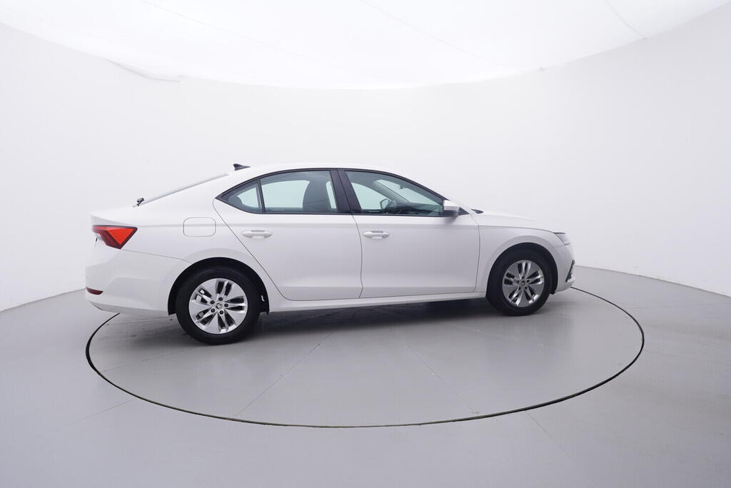 OV190V10574_15.webp_OCTAVIA Ambition 2.0 TDI 85 kW manuál, DPH