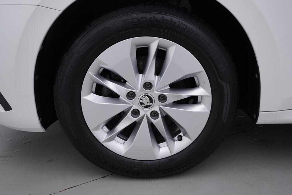 OV190V10574_39.webp_OCTAVIA Ambition 2.0 TDI 85 kW manuál, DPH