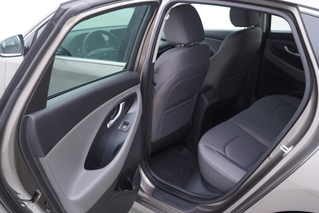 OV190V10575_34.webp_I30  1.0 T-GDi 88 kW manuál