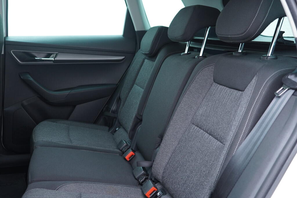 OV190V10576_34.webp_KAROQ Style 1.5 TSI 110 kW manuál