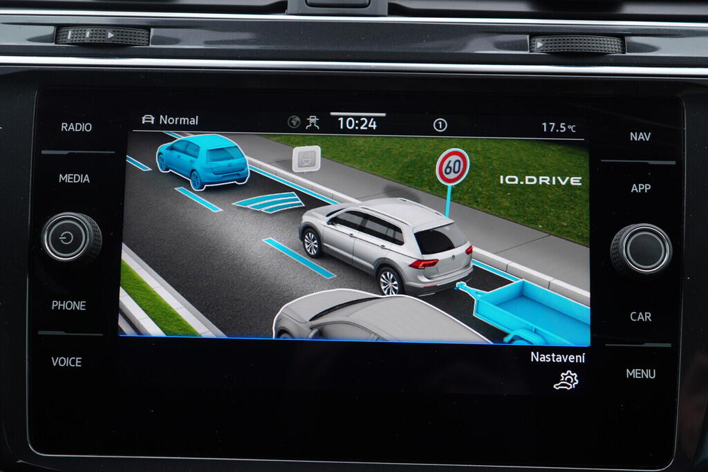 OV190V10578_29.webp_TIGUAN  2.0 TDI 147 kW automat