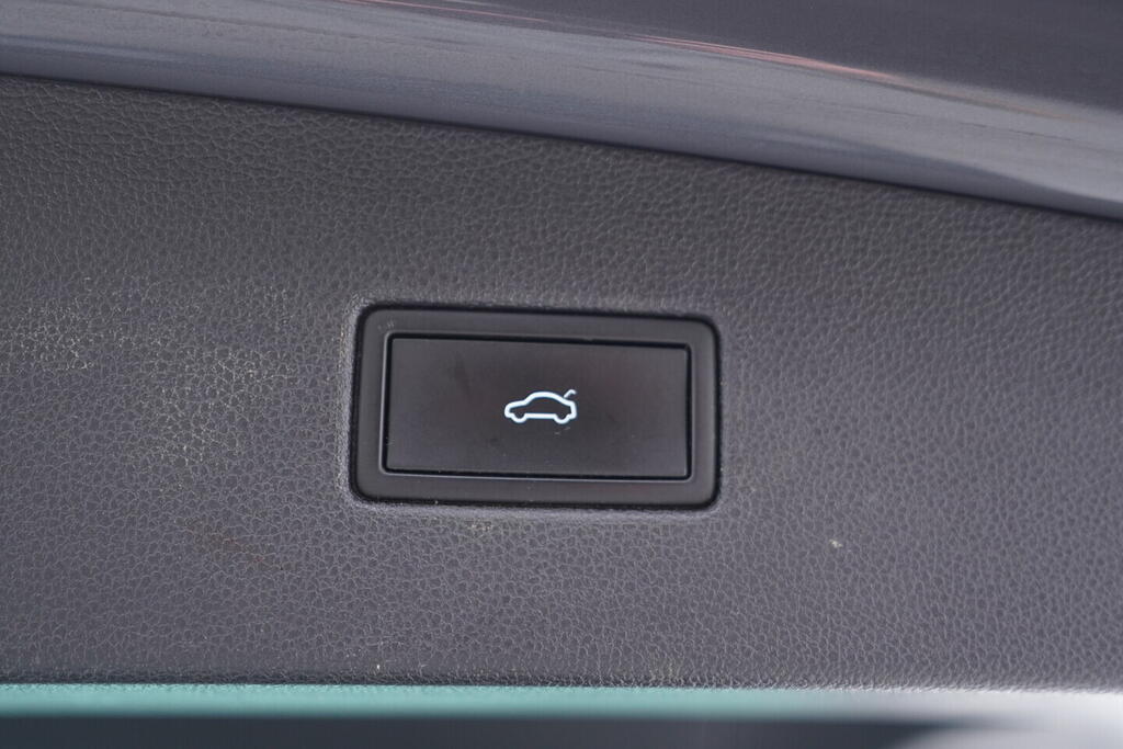 OV190V10578_38.webp_TIGUAN  2.0 TDI 147 kW automat