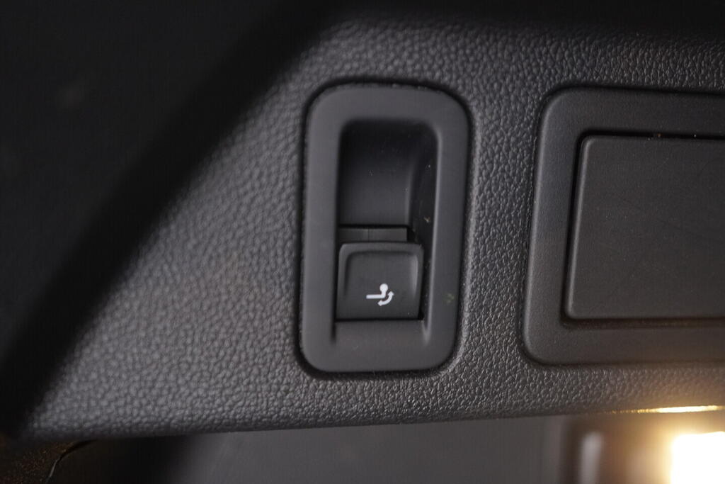 OV190V10578_41.webp_TIGUAN  2.0 TDI 147 kW automat