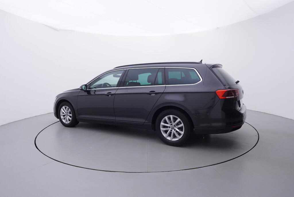 OV190V10582_12.webp_PASSAT Business 2.0 TDI 110 kW automat