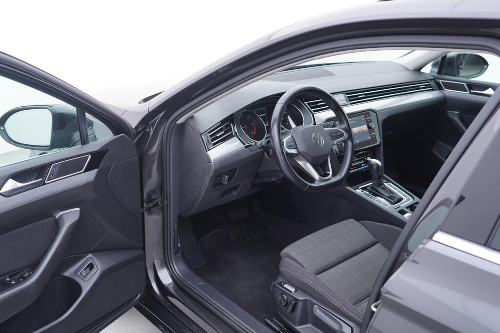 OV190V10582_18.webp_PASSAT Business 2.0 TDI 110 kW automat