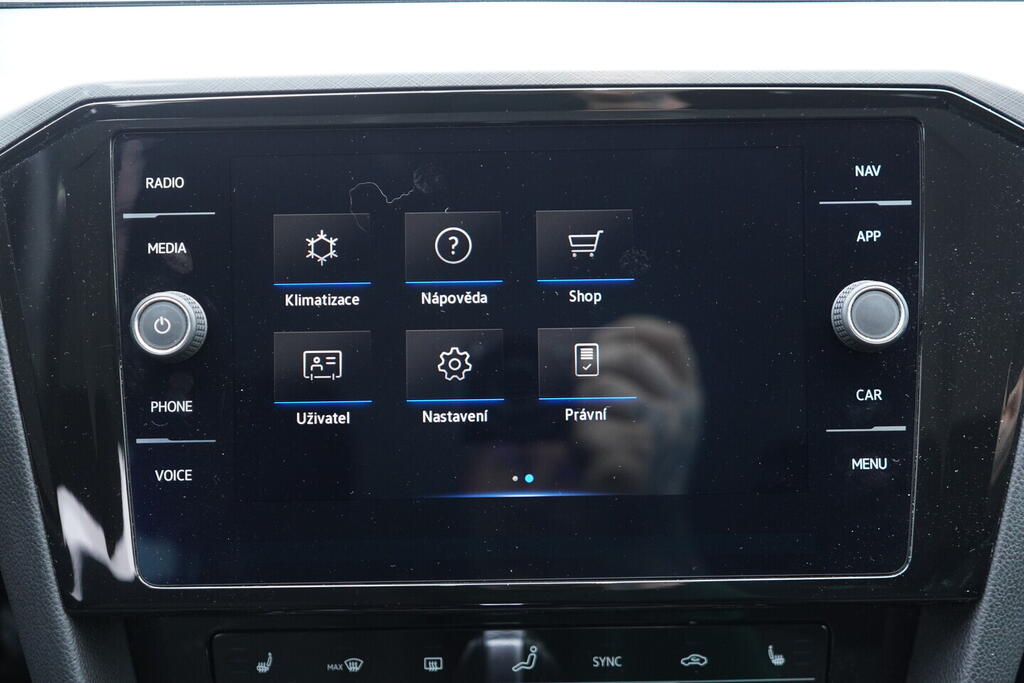 OV190V10582_32.webp_PASSAT Business 2.0 TDI 110 kW automat