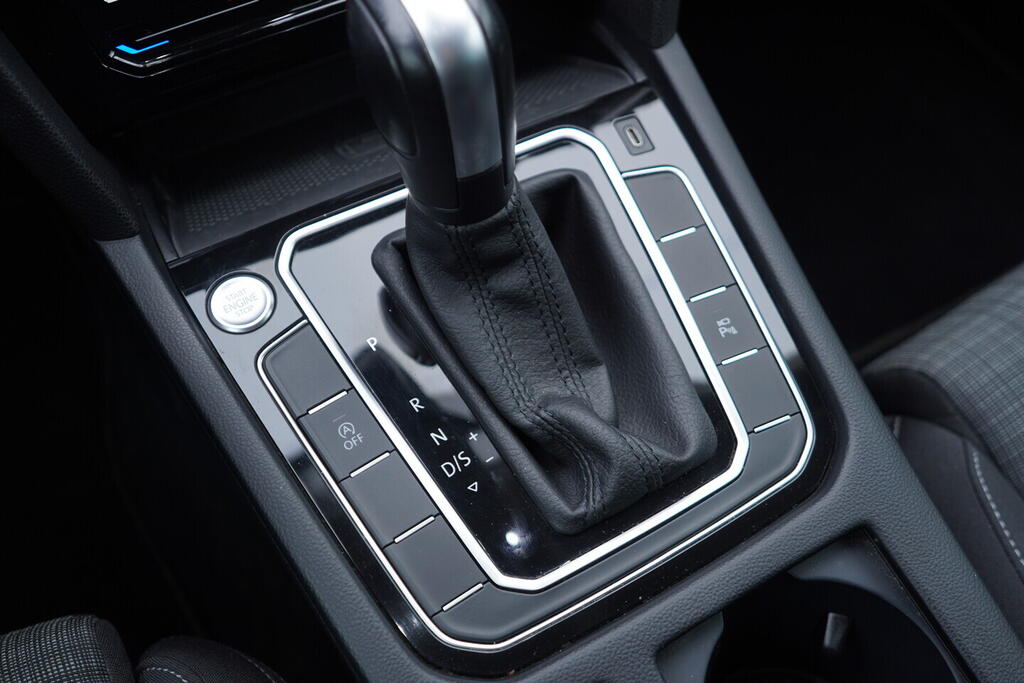 OV190V10582_34.webp_PASSAT Business 2.0 TDI 110 kW automat