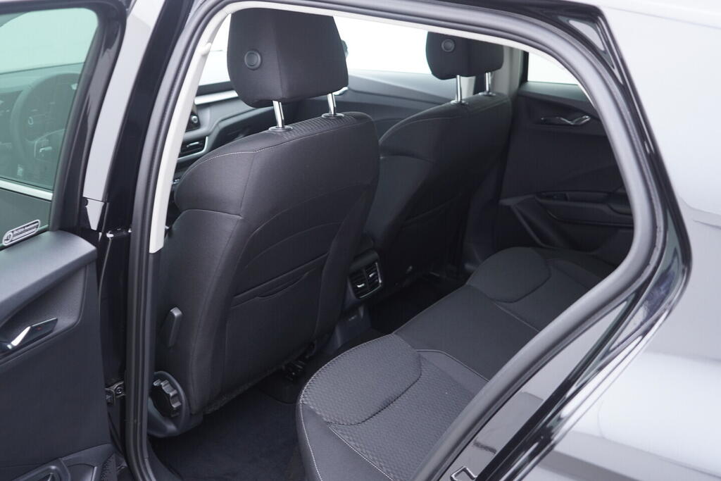 OV190V10584_35.webp_FABIA Top Selection 1.0 TSI 85 kW manuál, DPH