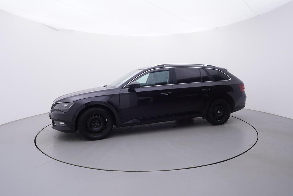 OV190V10585_11.webp_SUPERB Style 2.0 TDI 140 kW automat