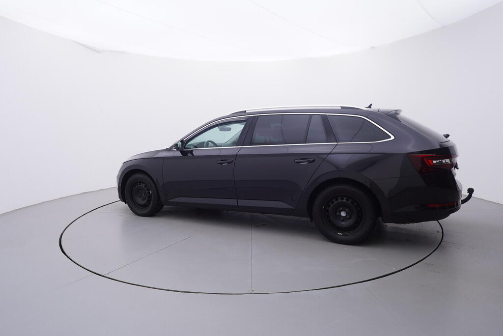 OV190V10585_12.webp_SUPERB Style 2.0 TDI 140 kW automat
