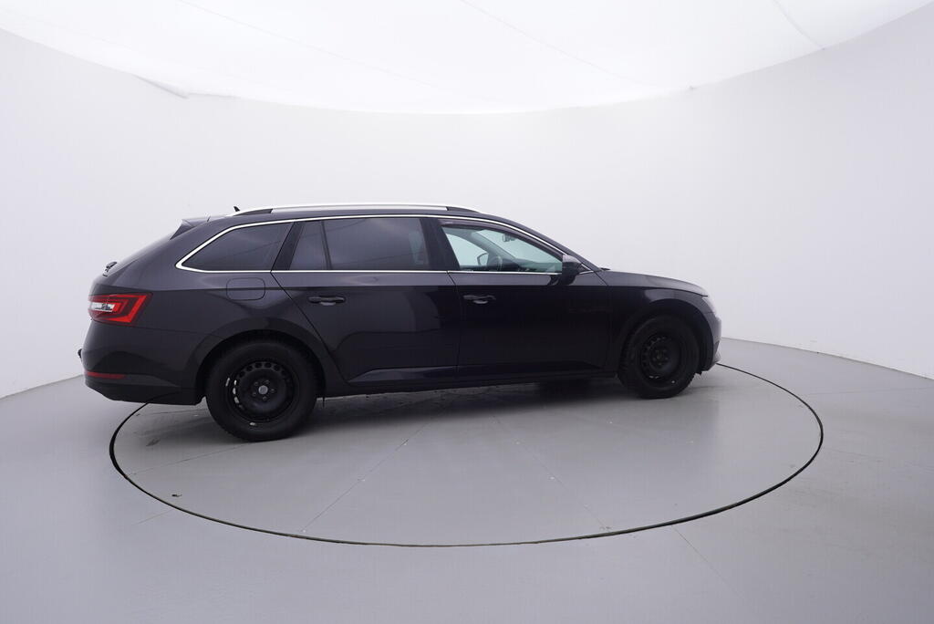 OV190V10585_15.webp_SUPERB Style 2.0 TDI 140 kW automat