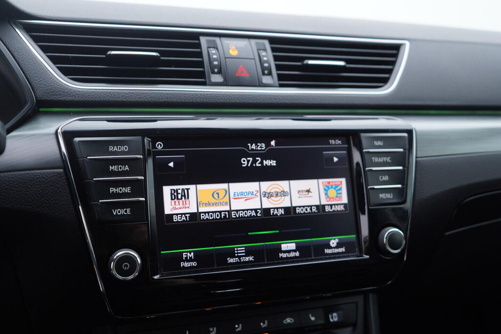 OV190V10585_31.webp_SUPERB Style 2.0 TDI 140 kW automat