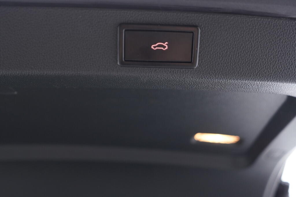 OV190V10585_39.webp_SUPERB Style 2.0 TDI 140 kW automat