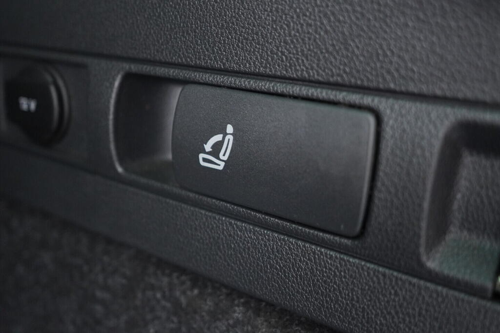 OV190V10585_42.webp_SUPERB Style 2.0 TDI 140 kW automat