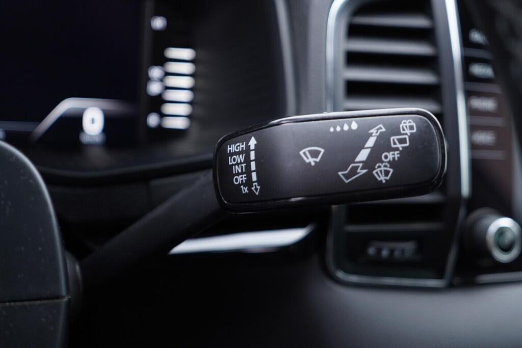 OV190V10587_25.webp_KAROQ Style 2.0 TDI 110 kW automat, DPH