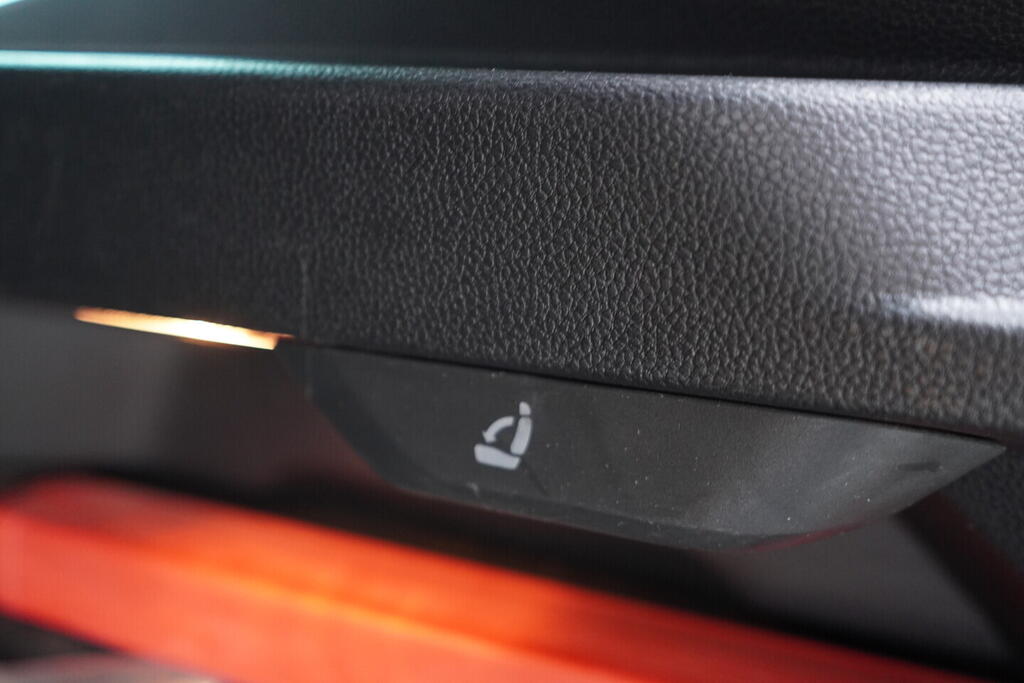 OV190V10587_38.webp_KAROQ Style 2.0 TDI 110 kW automat, DPH