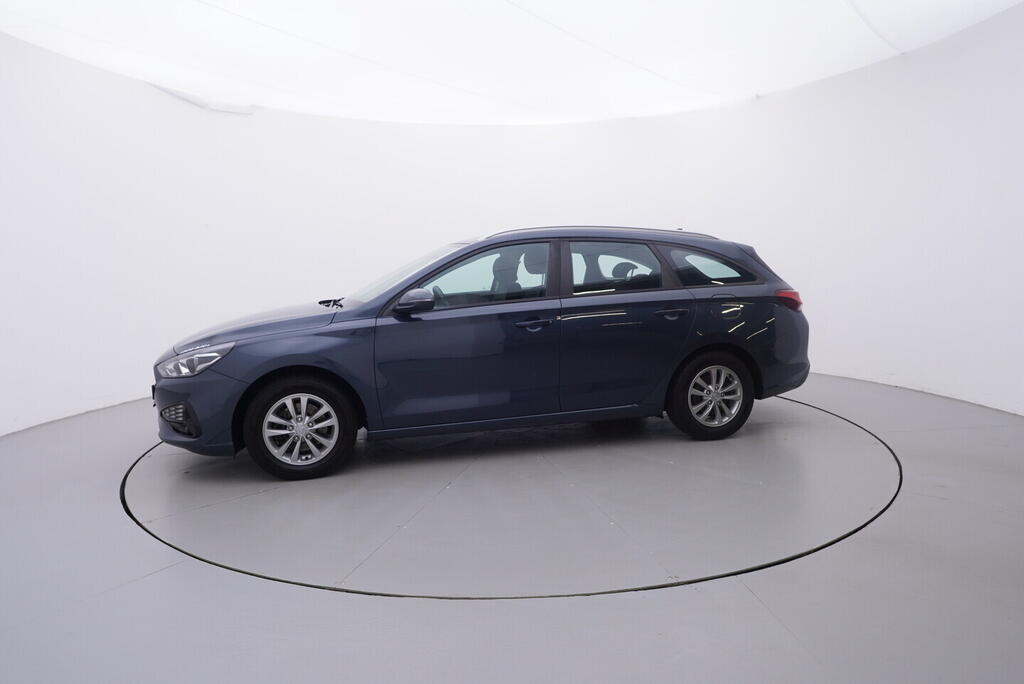 OV190V10588_11.webp_I30 Comfort 1.6  85 kW manuál, DPH