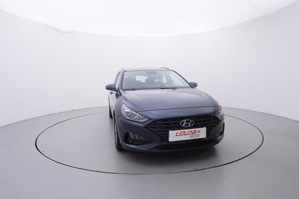 OV190V10588_17.webp_I30 Comfort 1.6  85 kW manuál, DPH