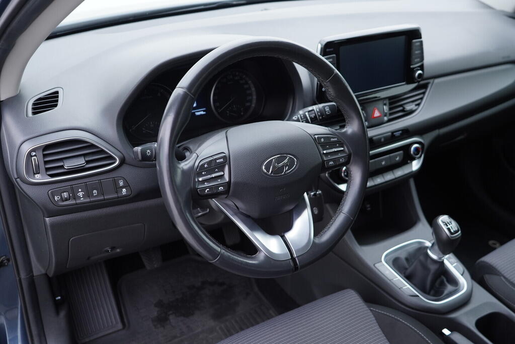 OV190V10588_21.webp_I30 Comfort 1.6  85 kW manuál, DPH