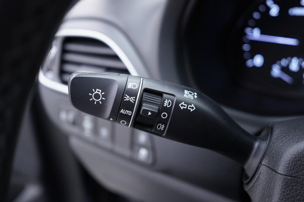 OV190V10588_23.webp_I30 Comfort 1.6  85 kW manuál, DPH