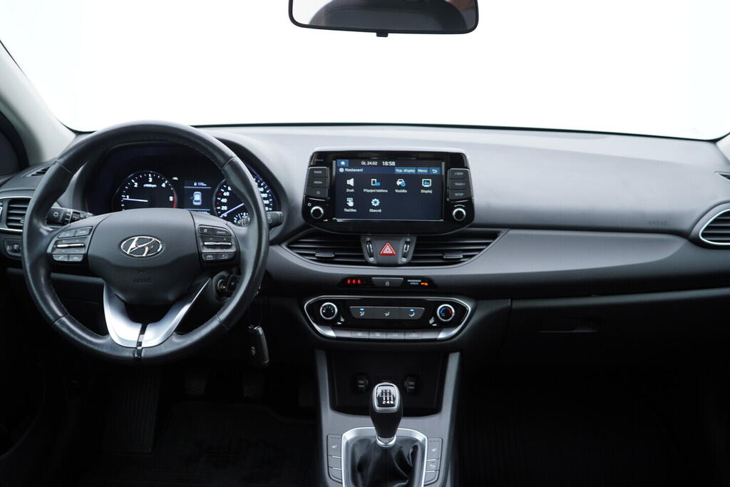 OV190V10588_25.webp_I30 Comfort 1.6  85 kW manuál, DPH