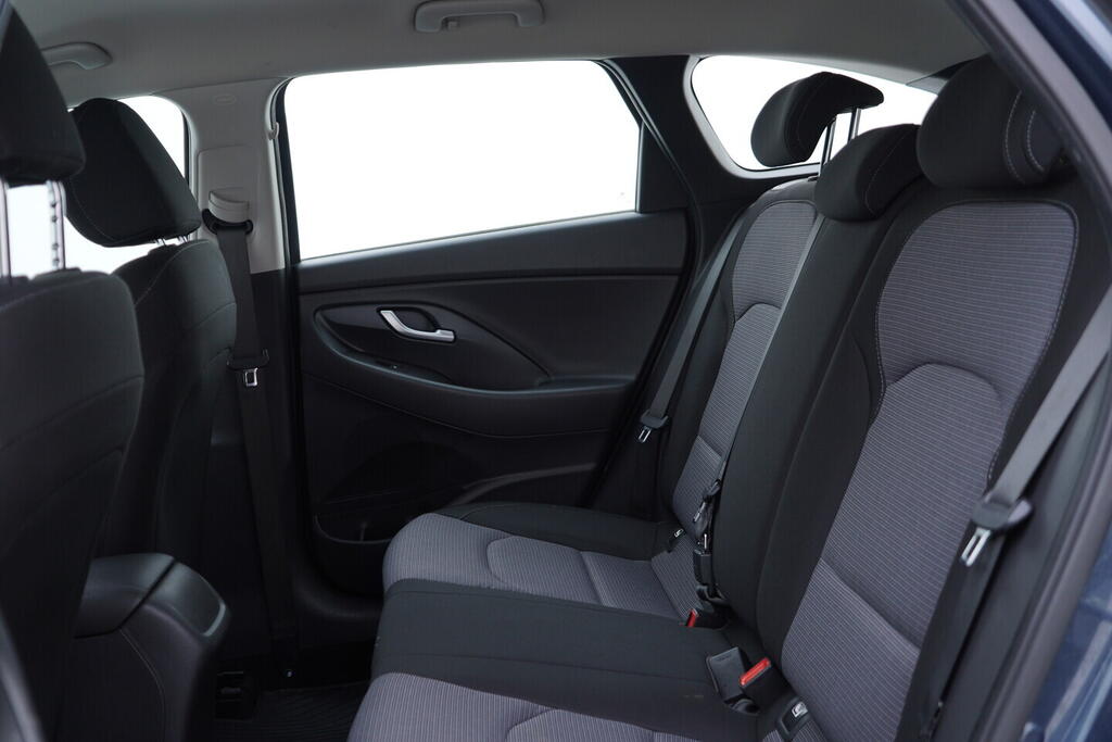 OV190V10588_32.webp_I30 Comfort 1.6  85 kW manuál, DPH