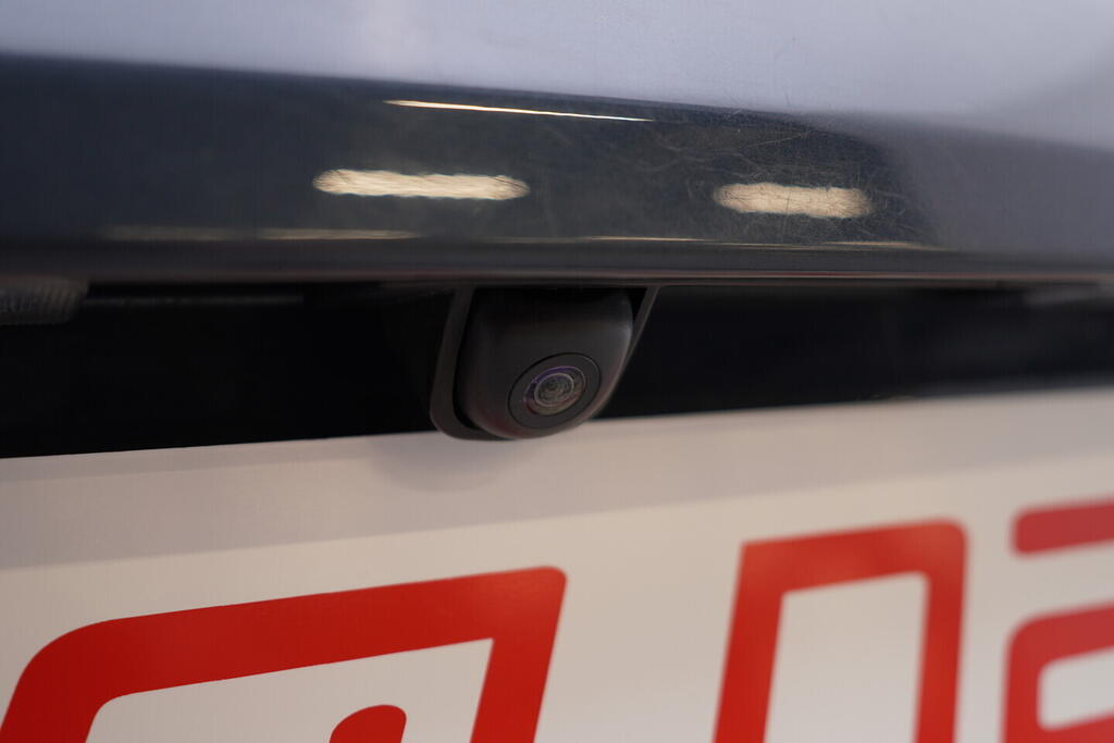 OV190V10588_37.webp_I30 Comfort 1.6  85 kW manuál, DPH