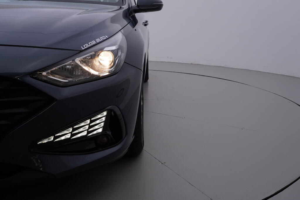 OV190V10588_38.webp_I30 Comfort 1.6  85 kW manuál, DPH