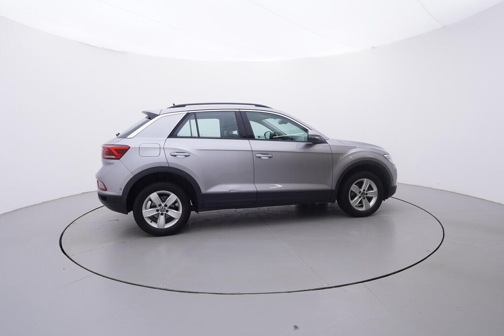 OV190V10589_15.webp_T-ROC Life 1.5 TSI 110 kW manuál