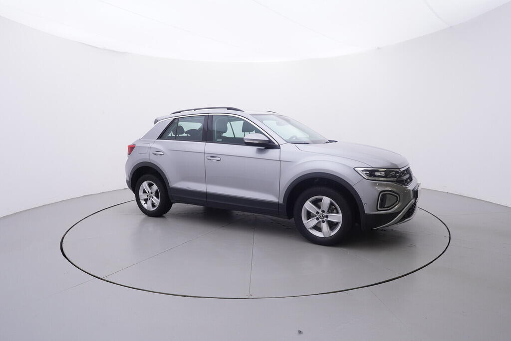 OV190V10589_16.webp_T-ROC Life 1.5 TSI 110 kW manuál