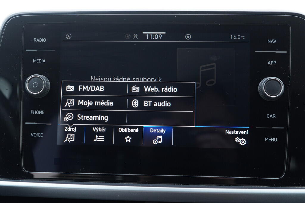 OV190V10589_29.webp_T-ROC Life 1.5 TSI 110 kW manuál