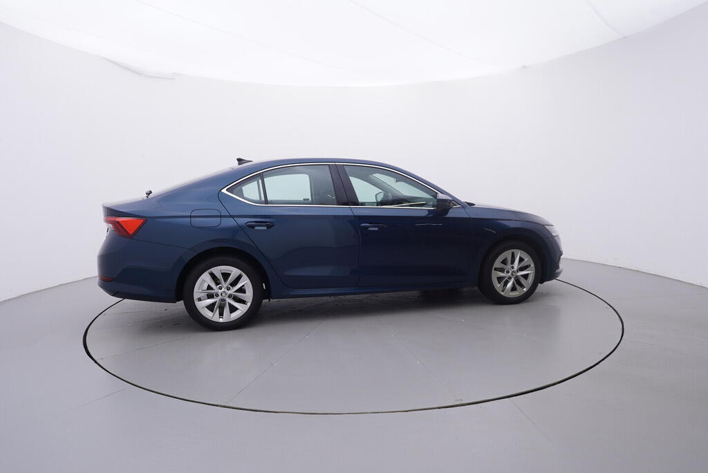 OV190V10590_15.webp_OCTAVIA Style 2.0 TDI 110 kW manuál, DPH