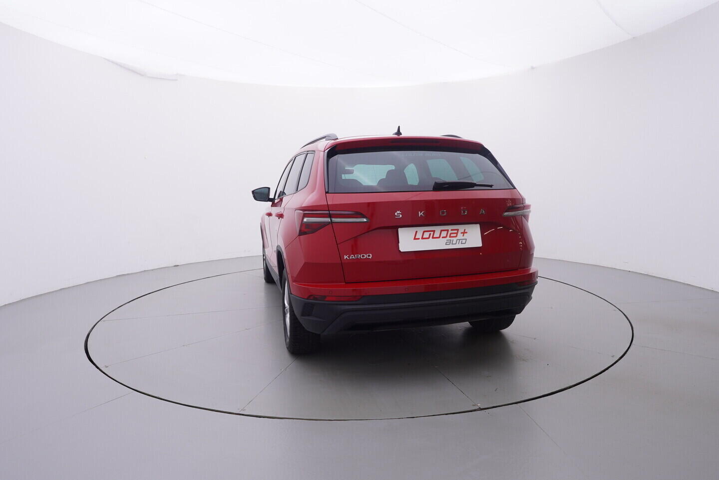 OV190V10591_13.webp_KAROQ Ambition 2.0 TDI 85 kW manuál, DPH