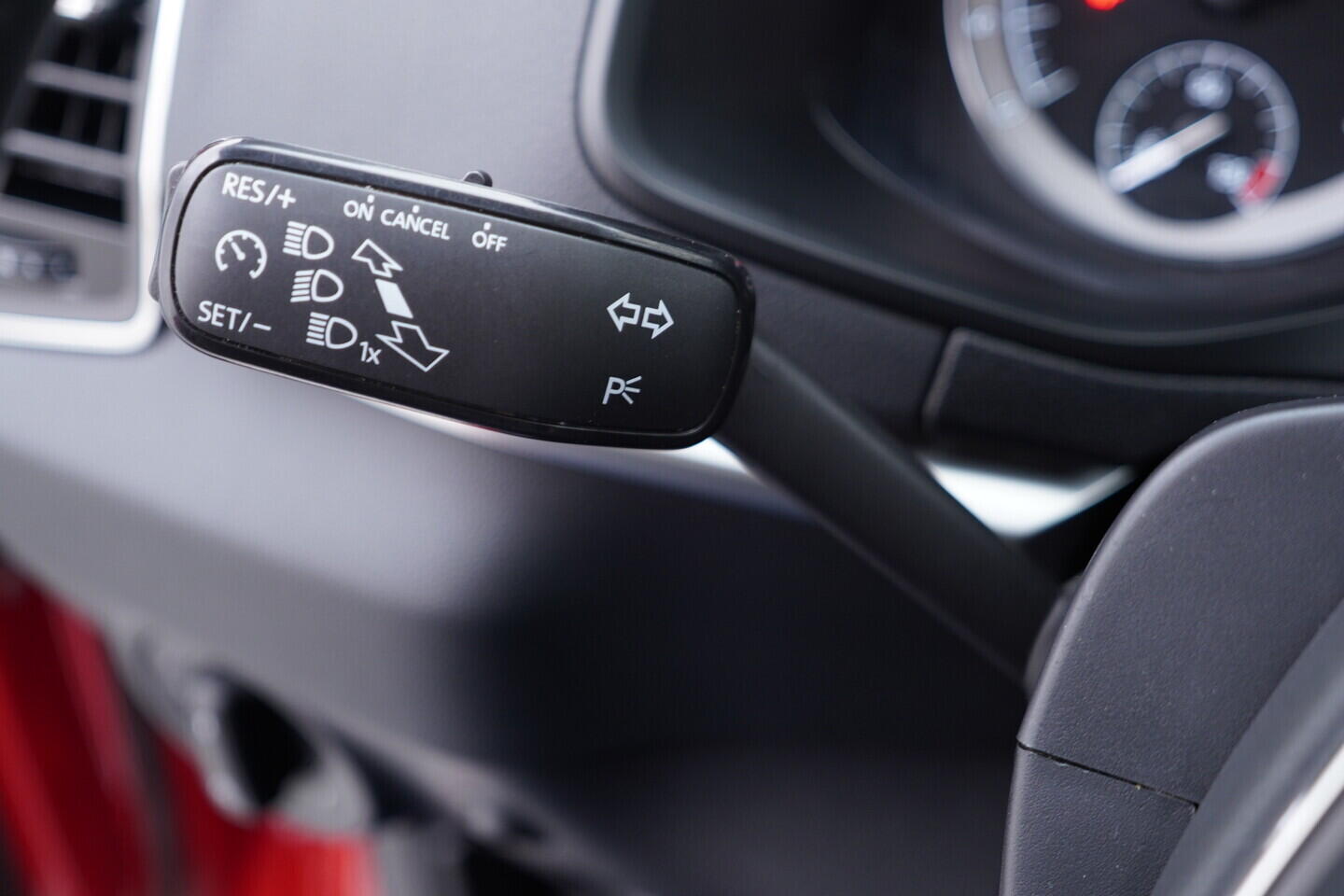 OV190V10591_23.webp_KAROQ Ambition 2.0 TDI 85 kW manuál, DPH