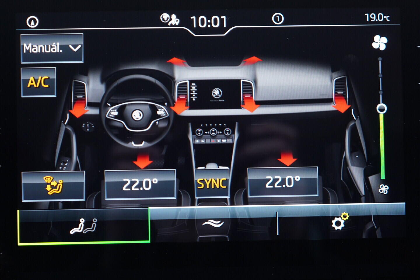 OV190V10591_30.webp_KAROQ Ambition 2.0 TDI 85 kW manuál, DPH