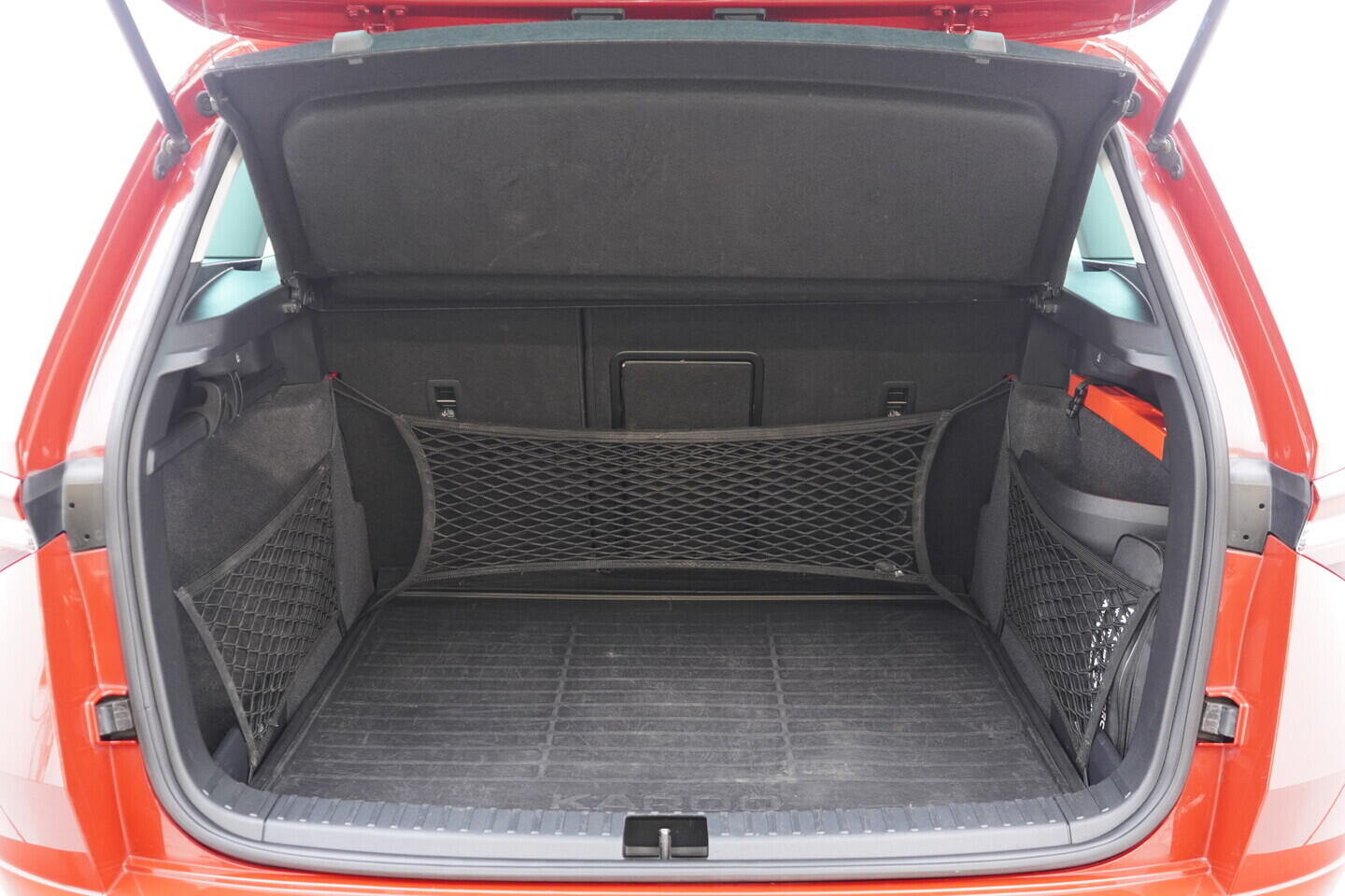 OV190V10591_37.webp_KAROQ Ambition 2.0 TDI 85 kW manuál, DPH