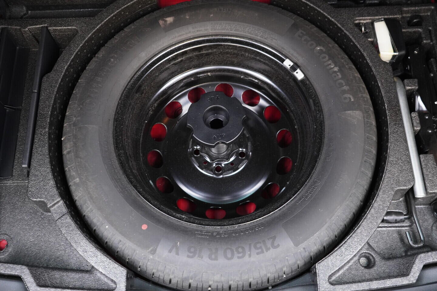 OV190V10591_40.webp_KAROQ Ambition 2.0 TDI 85 kW manuál, DPH