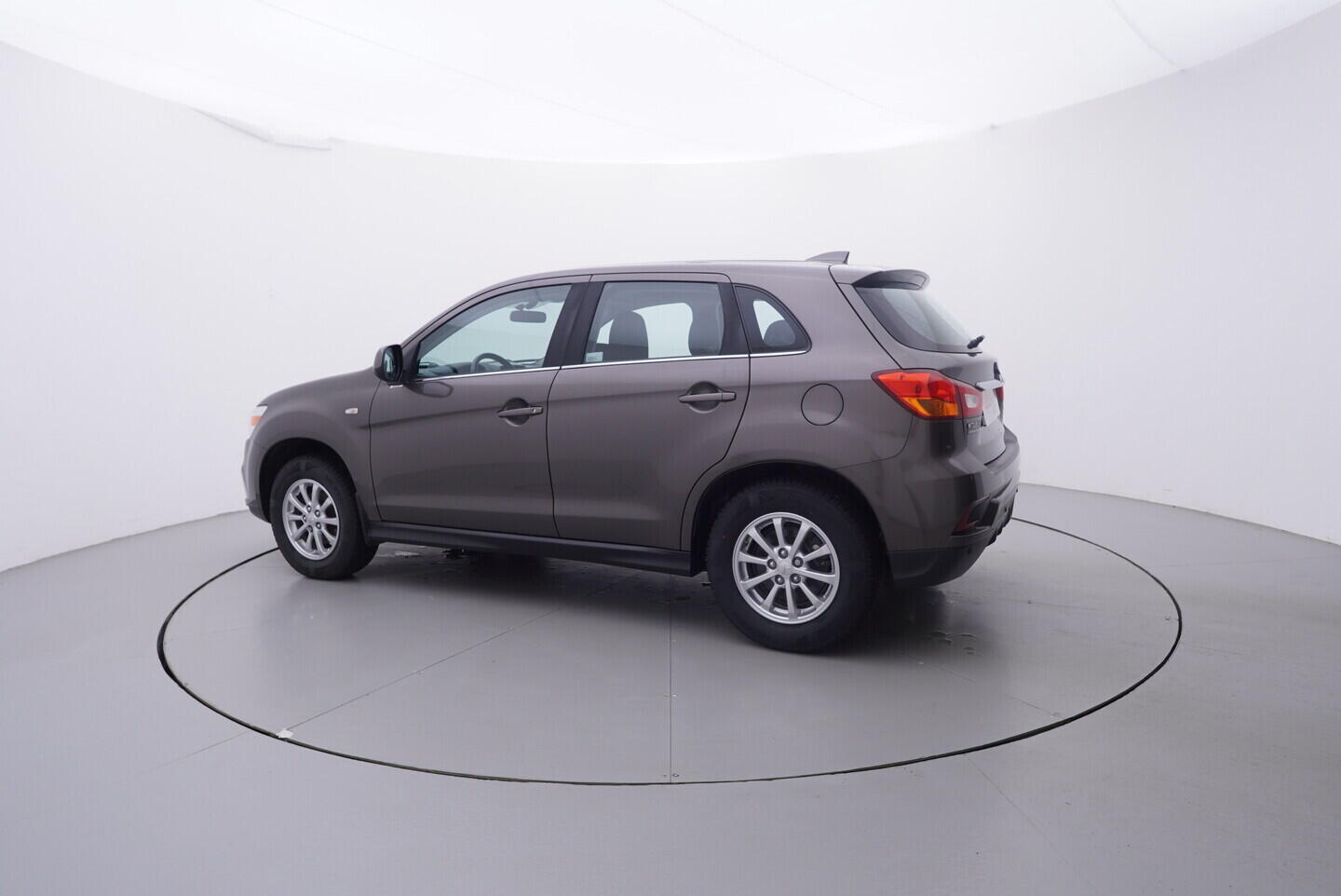 OV190V10596_12.webp_ASX  1.6  86 kW manuál