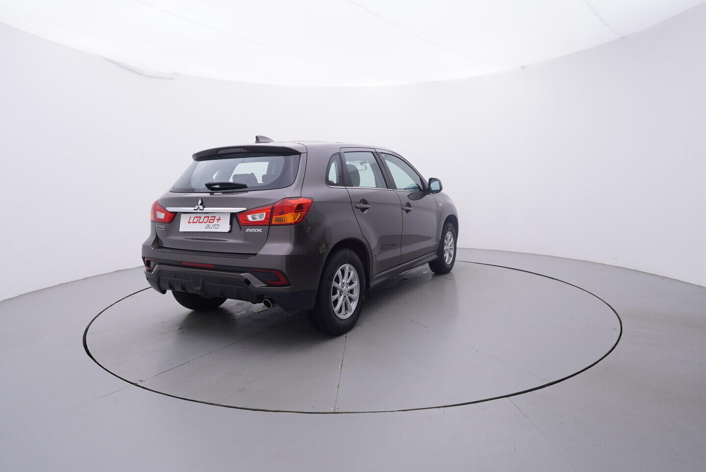 OV190V10596_14.webp_ASX  1.6  86 kW manuál