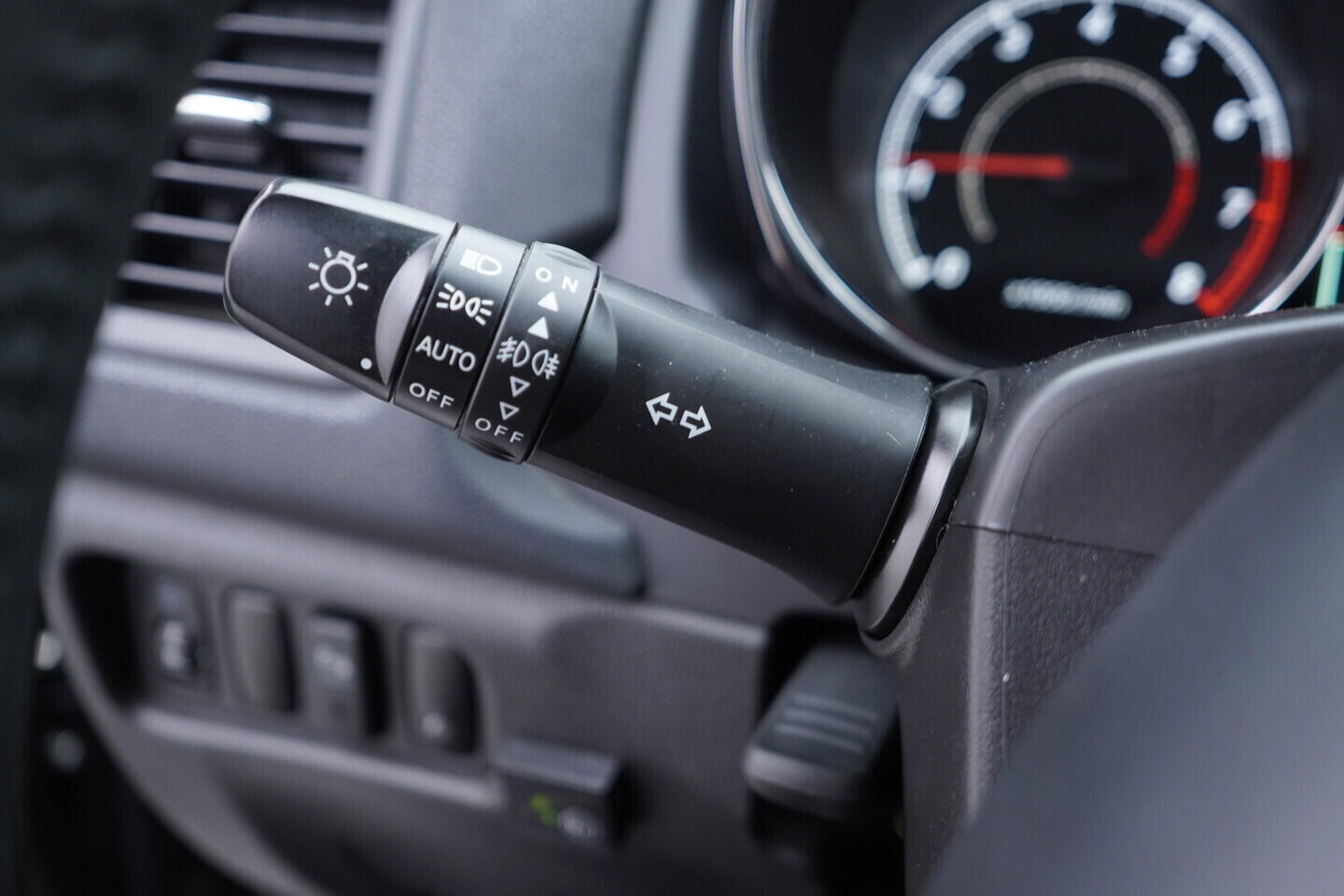 OV190V10596_23.webp_ASX  1.6  86 kW manuál