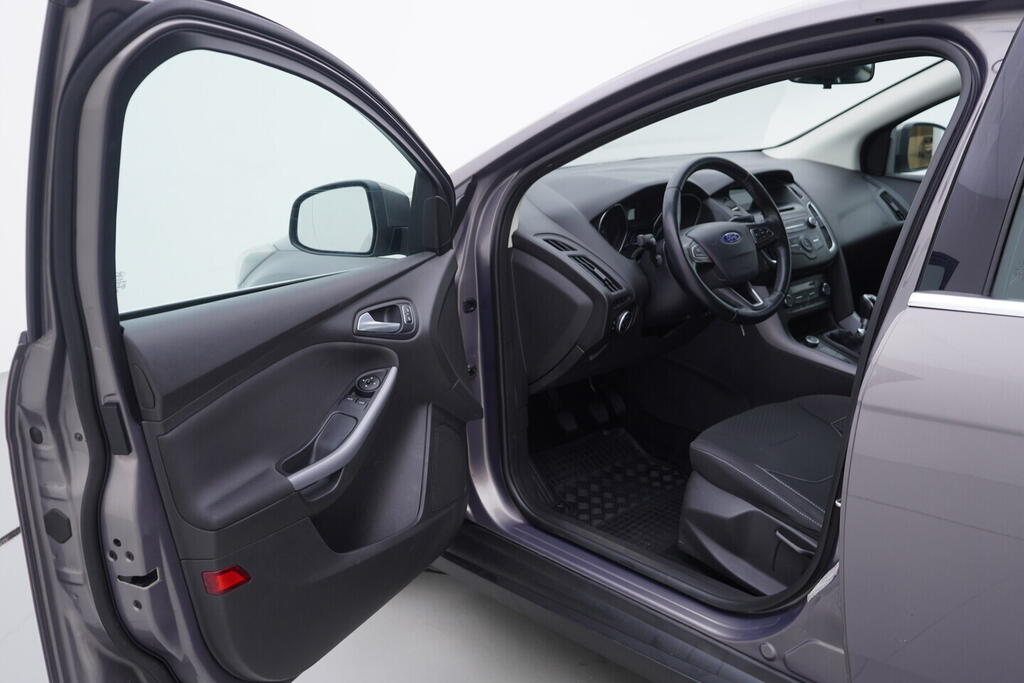 OV190V10597_18.webp_FOCUS Trend 1.0 EcoBoost 92 kW manuál