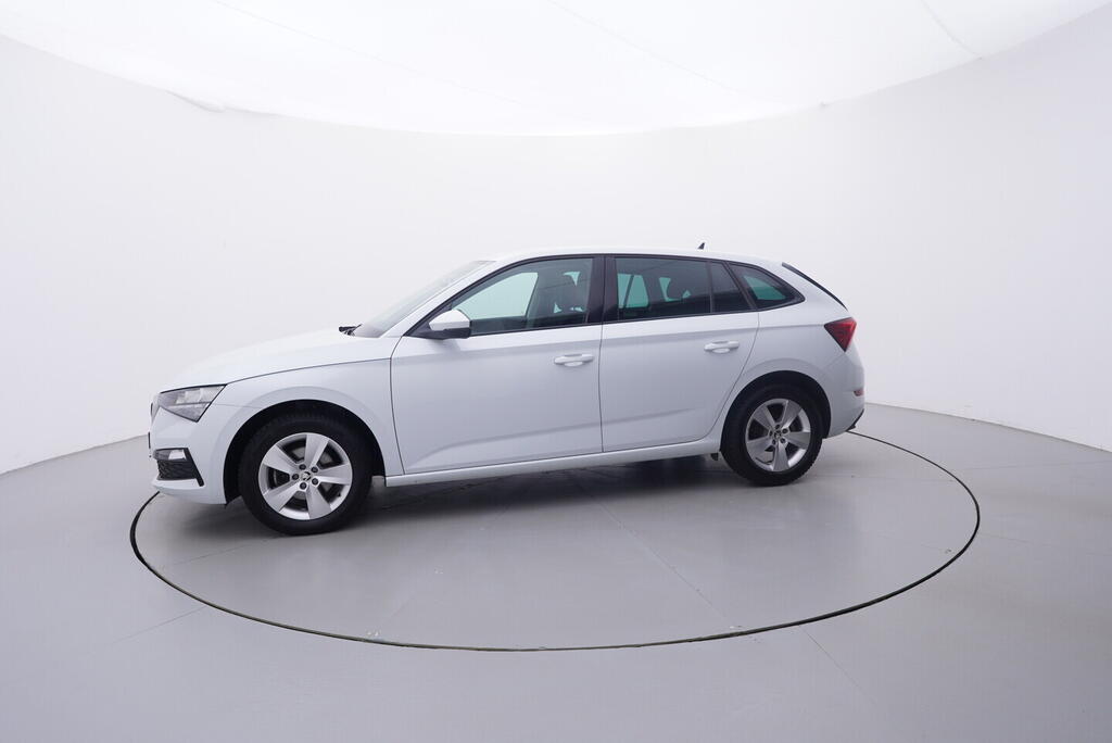 OV190V10598_11.webp_SCALA Ambition 1.0 TSI 81 kW manuál, DPH