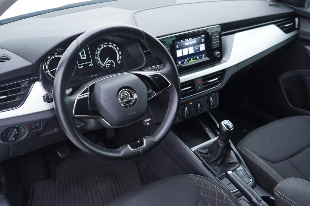 OV190V10598_21.webp_SCALA Ambition 1.0 TSI 81 kW manuál, DPH