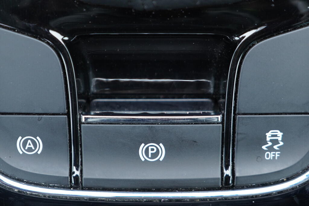 OV190V10602_35.webp_KAROQ  1.5 TSI 110 kW automat