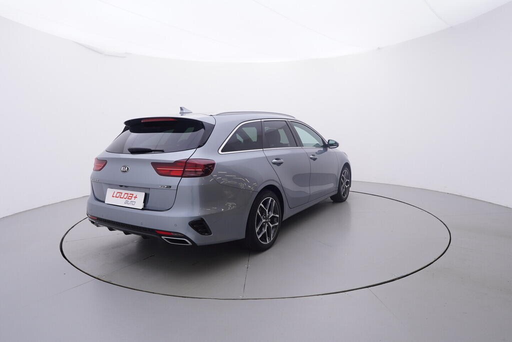 OV190V10603_14.webp_CEED GT-line 1.5 T-GDi 117 kW manuál