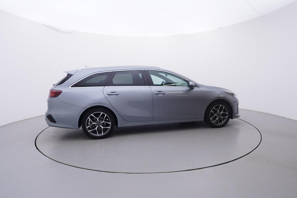 OV190V10603_15.webp_CEED GT-line 1.5 T-GDi 117 kW manuál