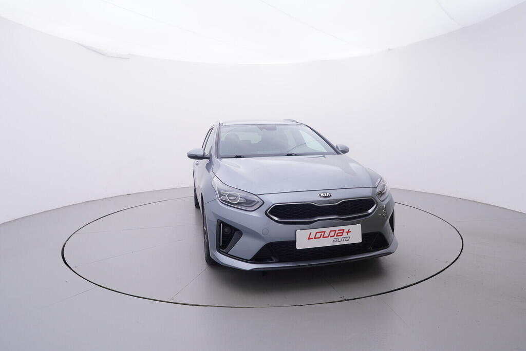 OV190V10603_17.webp_CEED GT-line 1.5 T-GDi 117 kW manuál